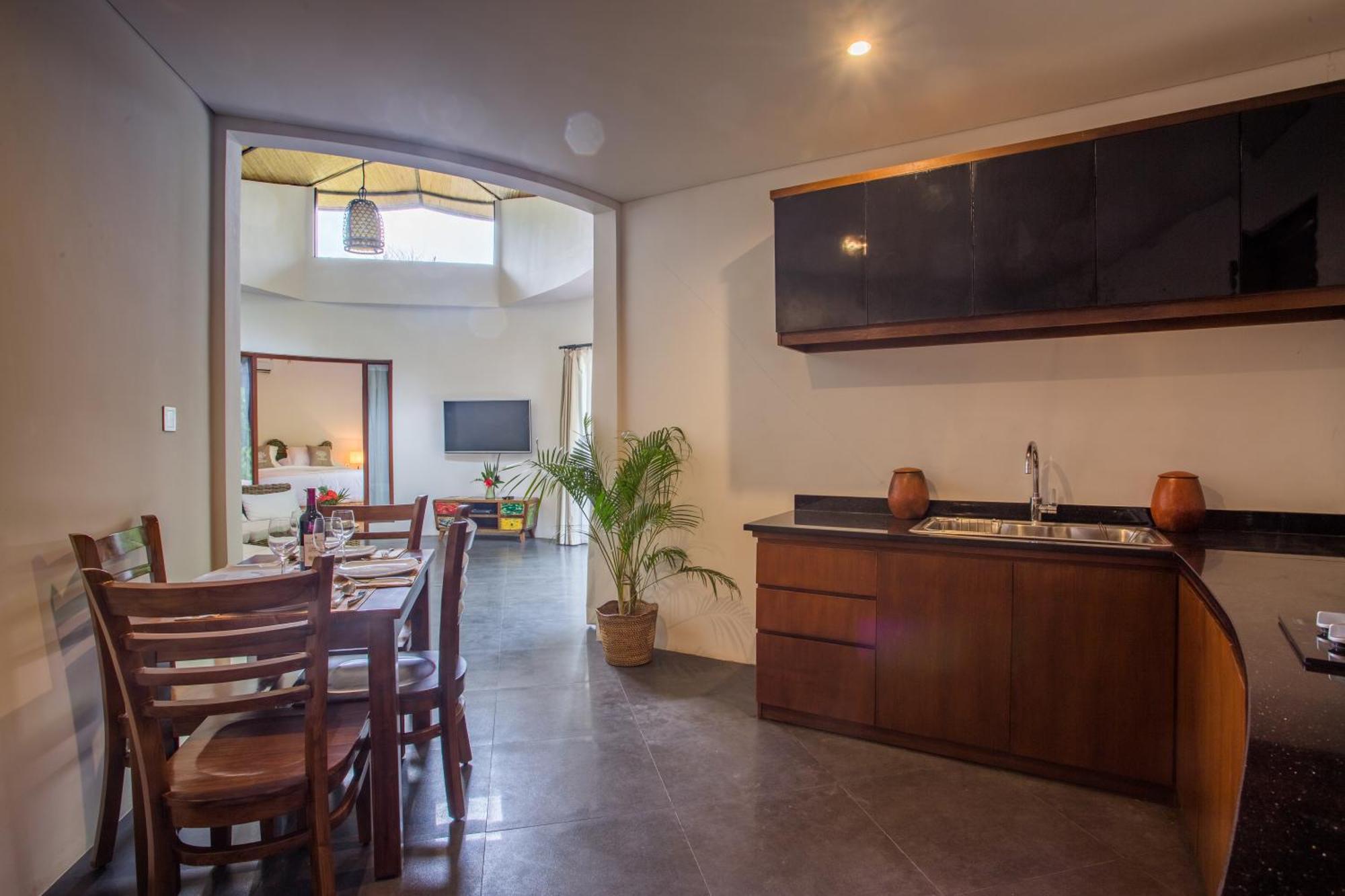 De Moksha Eco Friendly Boutique Resort Tanah Lot Rum bild